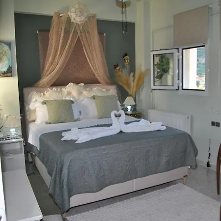 Amalia's Maisonette