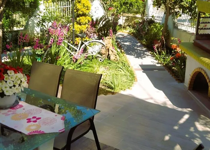 Holiday home Amalia's Maisonette *